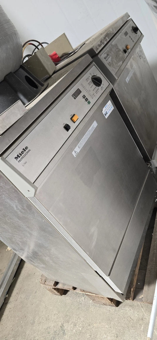 Miele Professional G7882 Laboratory Washer – Complete with DOS G60 Pumps